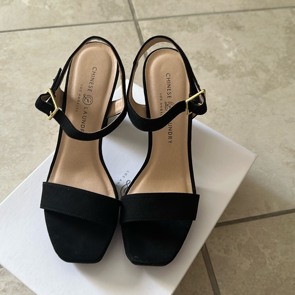 Chinese Laundry sued heels